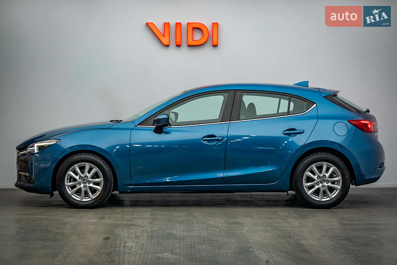 Хетчбек Mazda 3 2018 в Києві фото 3 Хетчбек Mazda 3 2018 в Києві