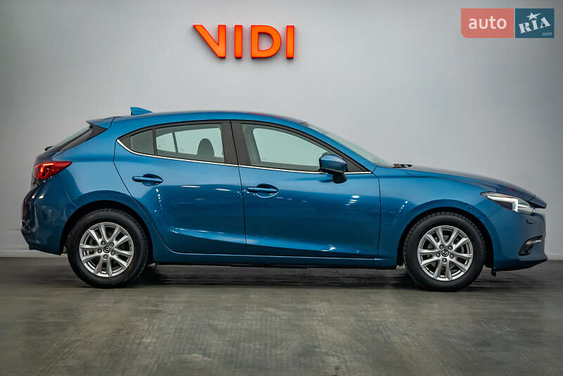 Хетчбек Mazda 3 2018 в Києві фото 4 Хетчбек Mazda 3 2018 в Києві