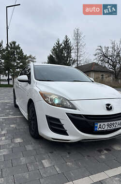 Хэтчбек Mazda 3 2010 в Ужгороде