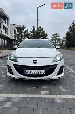 Хэтчбек Mazda 3 2010 в Ужгороде