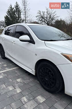 Хэтчбек Mazda 3 2010 в Ужгороде