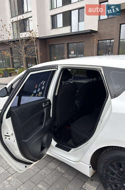 Хэтчбек Mazda 3 2010 в Ужгороде