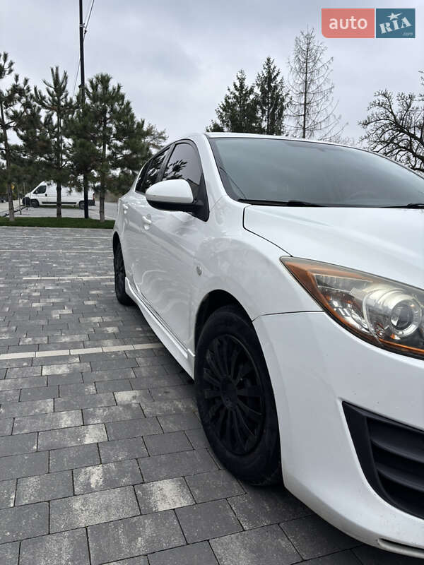 Хетчбек Mazda 3 2010 в Ужгороді фото 16 Хетчбек Mazda 3 2010 в Ужгороді