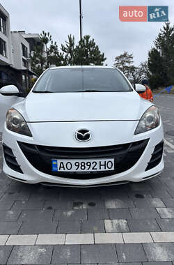 Хэтчбек Mazda 3 2010 в Ужгороде