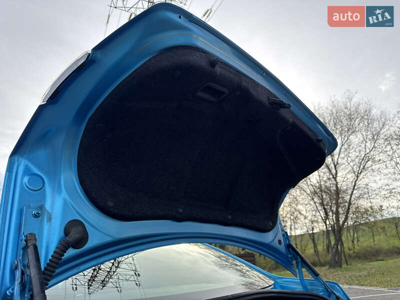 Седан Mazda 3 2010 в Києві фото 65 Седан Mazda 3 2010 в Києві