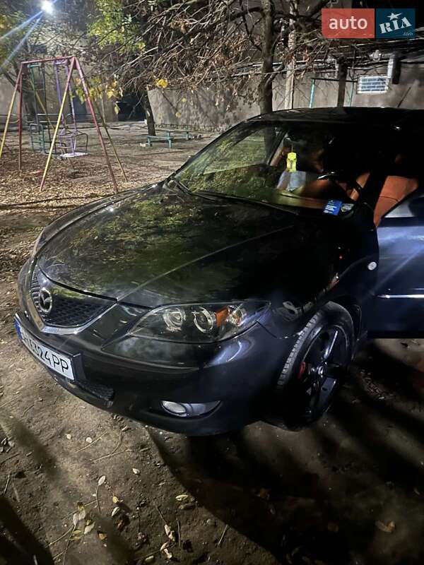 Седан Mazda 3 2004 в Белгороде-Днестровском