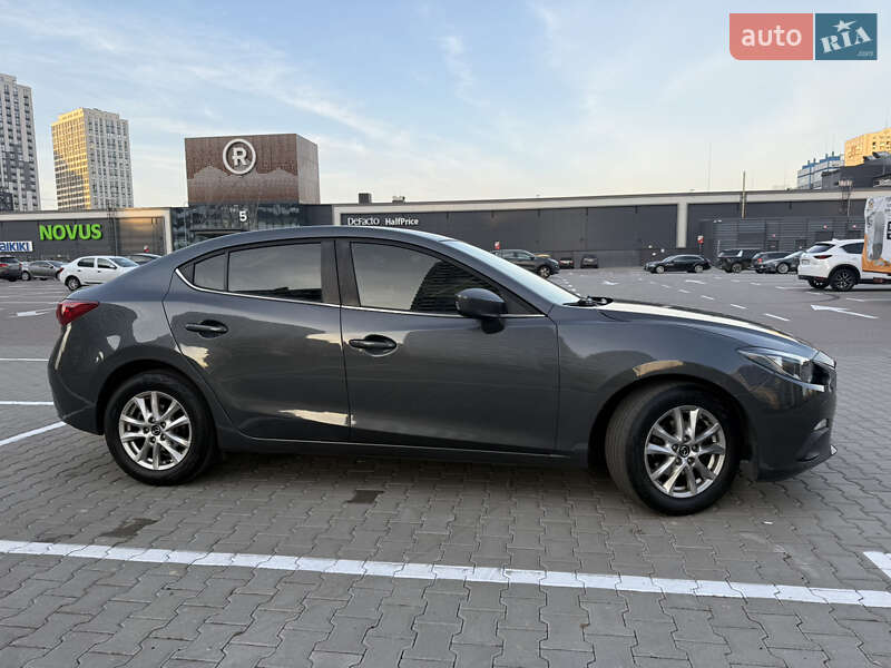 Седан Mazda 3 2016 в Киеве фото 4 Седан Mazda 3 2016 в Киеве