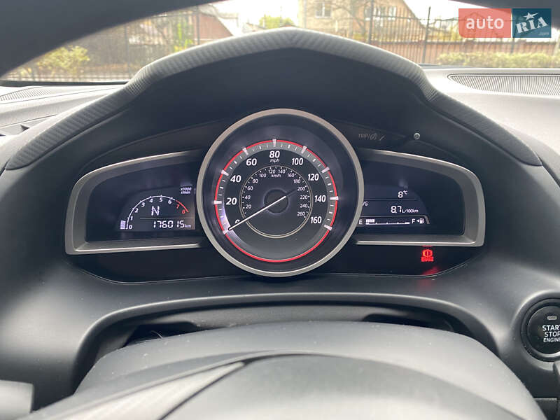 Седан Mazda 3 2015 в Києві