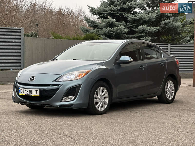 Седан Mazda 3 2009 в Дніпрі