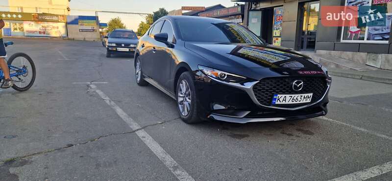 Седан Mazda 3 2020 в Малине
