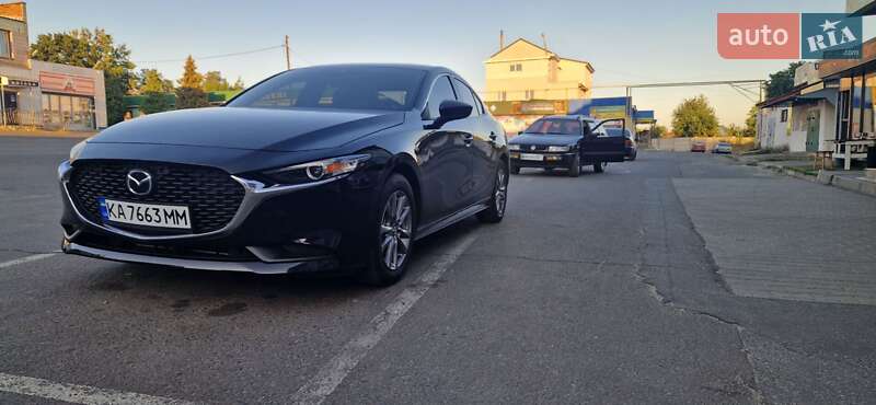Седан Mazda 3 2020 в Малине