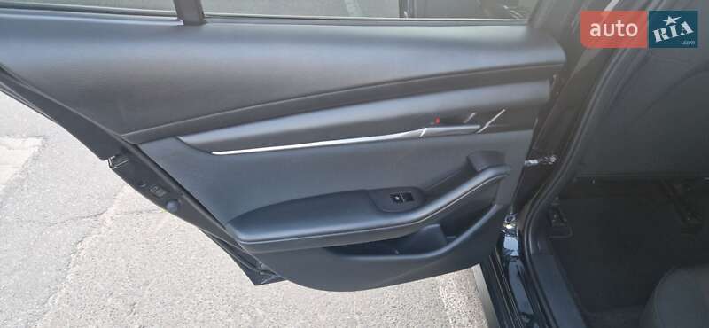 Седан Mazda 3 2020 в Малине