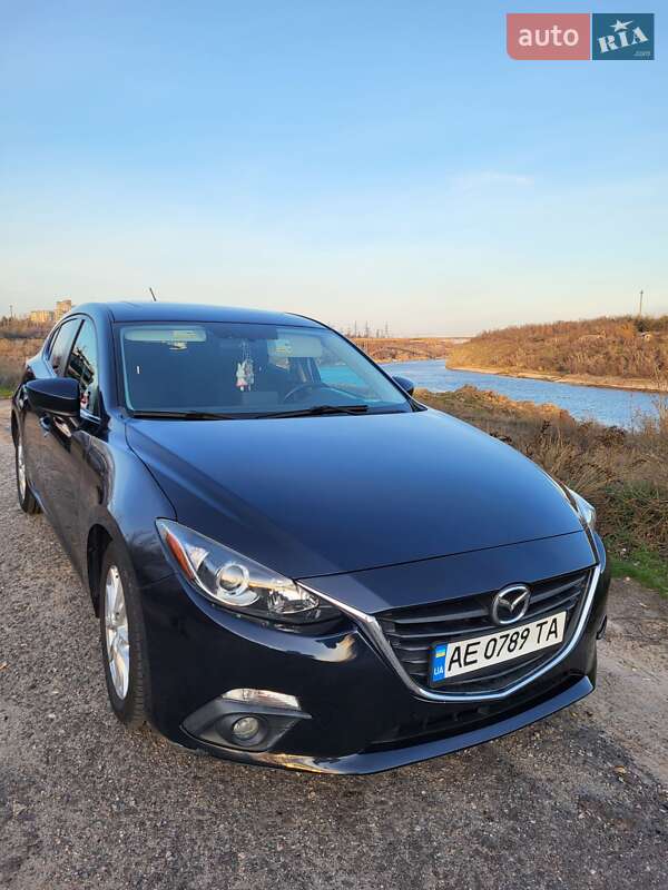 Хэтчбек Mazda 3 2015 в Запорожье фото Хэтчбек Mazda 3 2015 в Запорожье