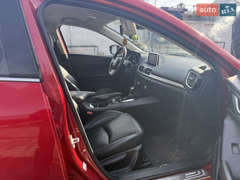 Хэтчбек Mazda 3 2015 в Черновцах фото 15 Хэтчбек Mazda 3 2015 в Черновцах
