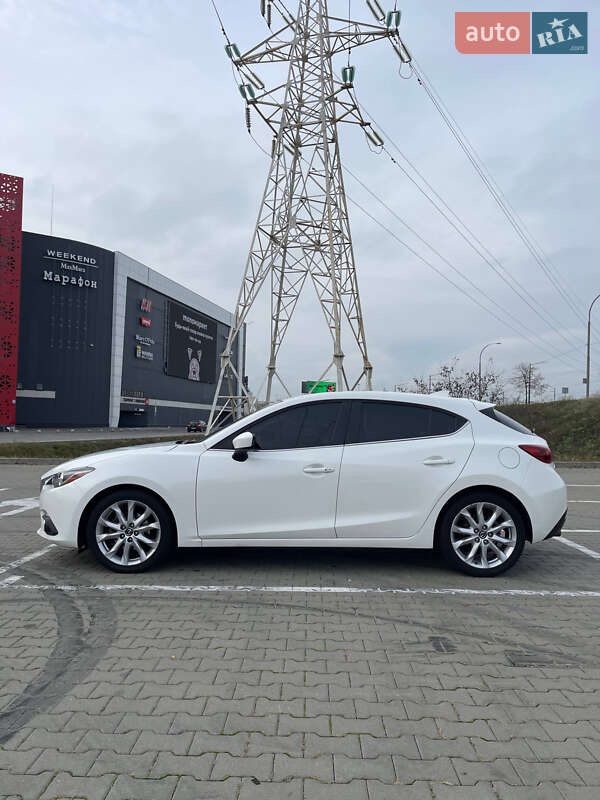 Хэтчбек Mazda 3 2015 в Киеве