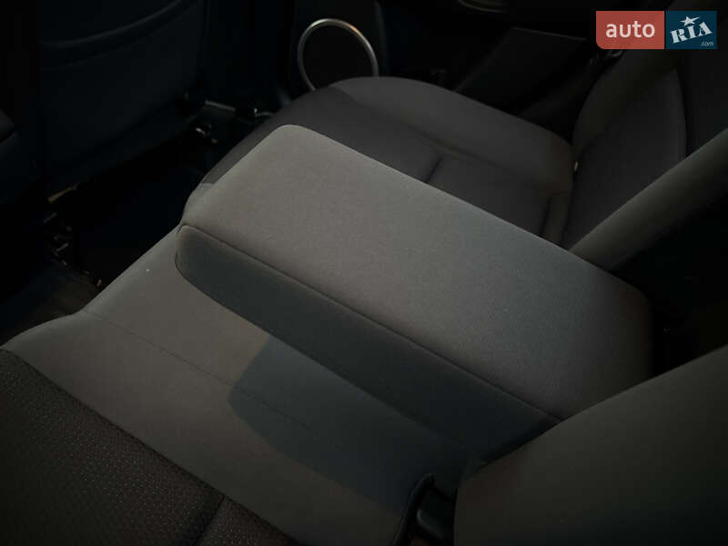 Седан Mazda 3 2008 в Киеве