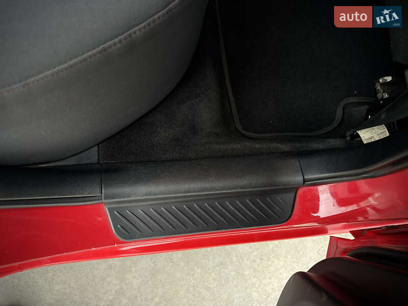 Седан Mazda 3 2008 в Киеве