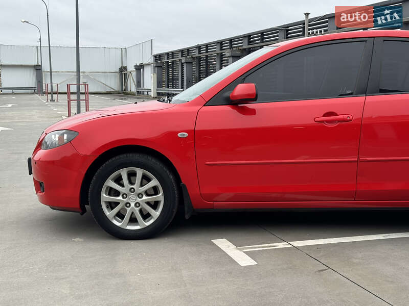 Седан Mazda 3 2008 в Киеве
