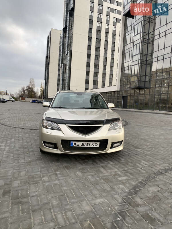 Седан Mazda 3 2007 в Днепре