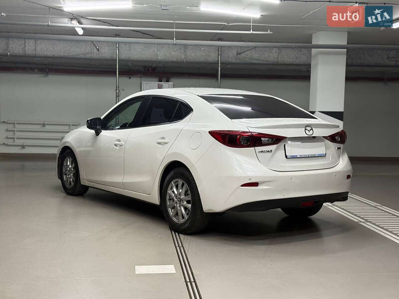 Седан Mazda 3 2015 в Києві фото 4 Седан Mazda 3 2015 в Києві