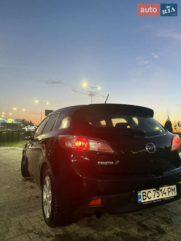 Хэтчбек Mazda 3 2010 в Львове