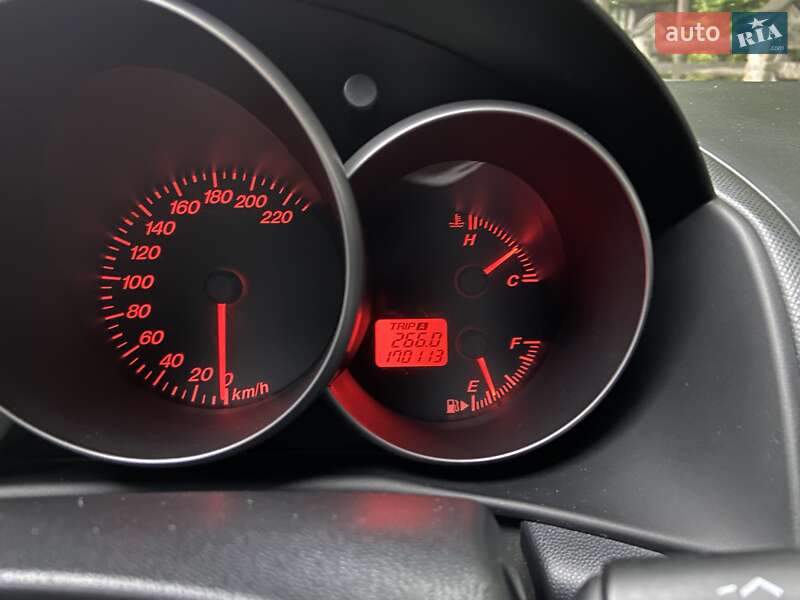 Хэтчбек Mazda 3 2004 в Косове фото 11 Хэтчбек Mazda 3 2004 в Косове