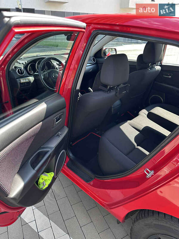 Хетчбек Mazda 3 2008 в Ужгороді