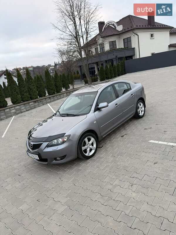 Седан Mazda 3 2005 в Чернівцях