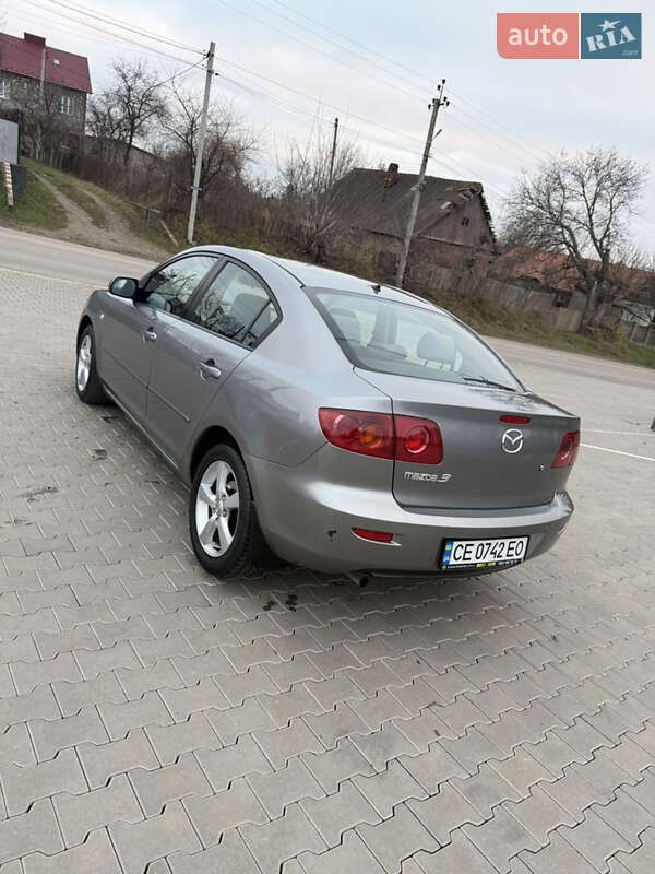 Седан Mazda 3 2005 в Чернівцях
