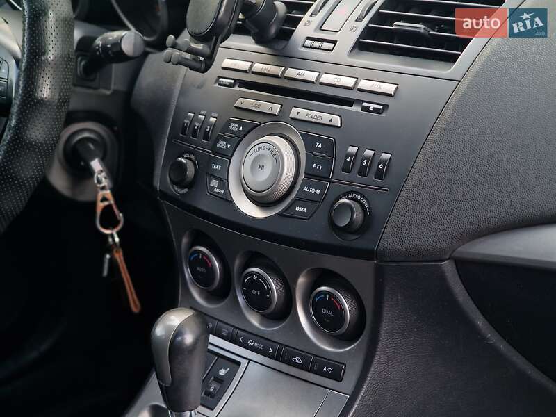 Хэтчбек Mazda 3 2010 в Одессе