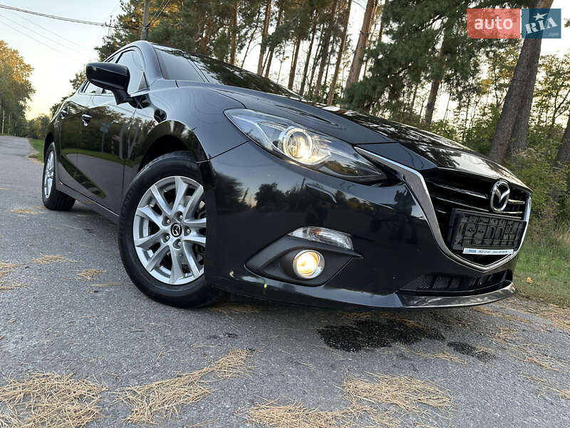 Хэтчбек Mazda 3 2016 в Киеве