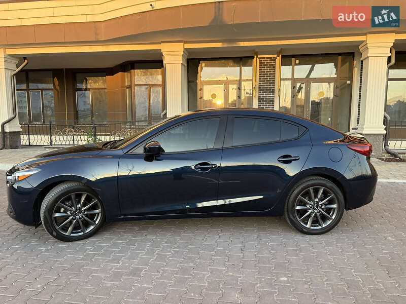 Седан Mazda 3 2018 в Киеве фото 6 Седан Mazda 3 2018 в Киеве