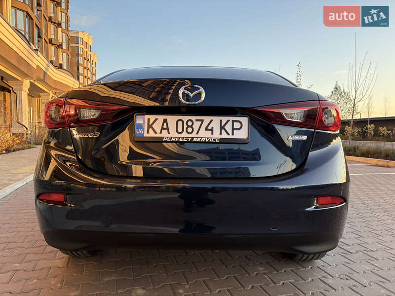 Седан Mazda 3 2018 в Киеве фото 11 Седан Mazda 3 2018 в Киеве