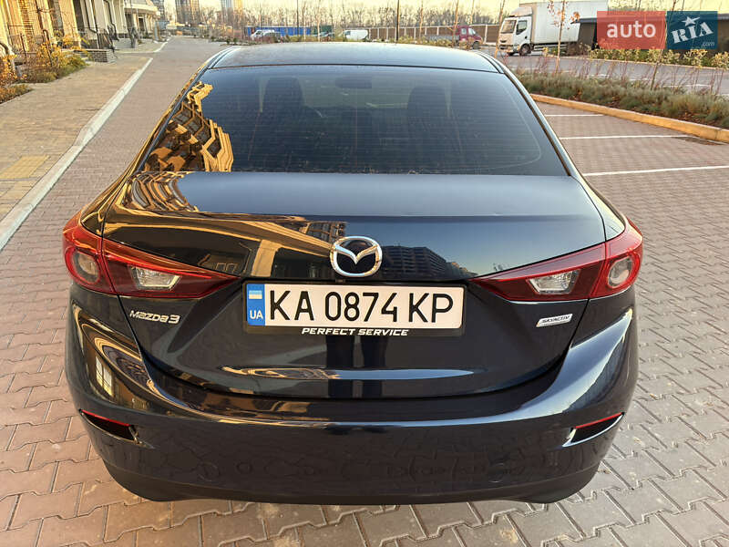 Седан Mazda 3 2018 в Киеве фото 12 Седан Mazda 3 2018 в Киеве