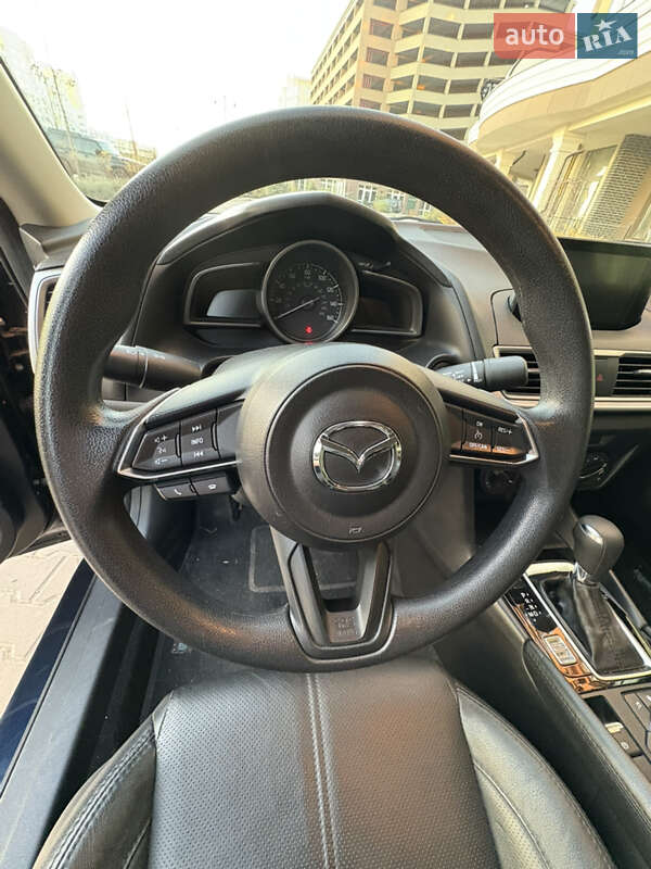 Седан Mazda 3 2018 в Киеве фото 21 Седан Mazda 3 2018 в Киеве
