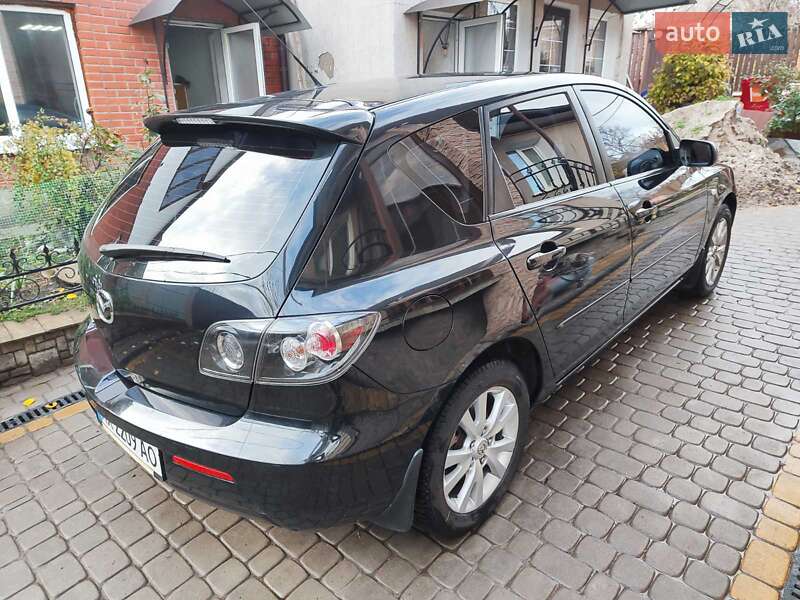 Хэтчбек Mazda 3 2006 в Богодухове