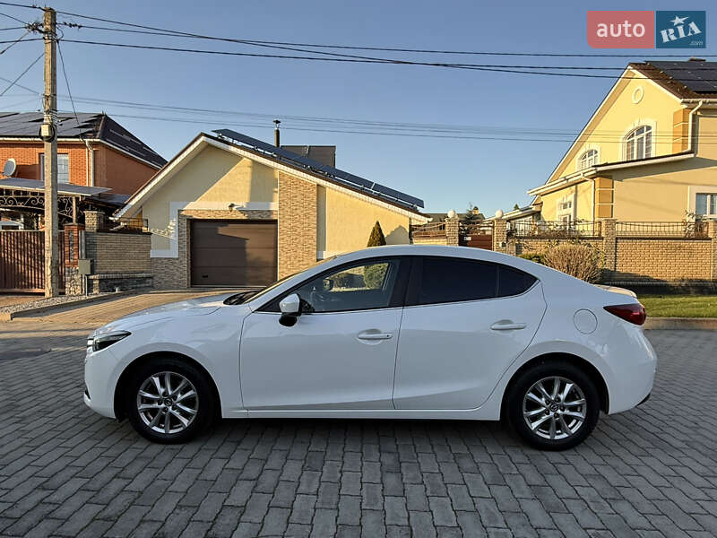 Седан Mazda 3 2017 в Киеве фото 4 Седан Mazda 3 2017 в Киеве