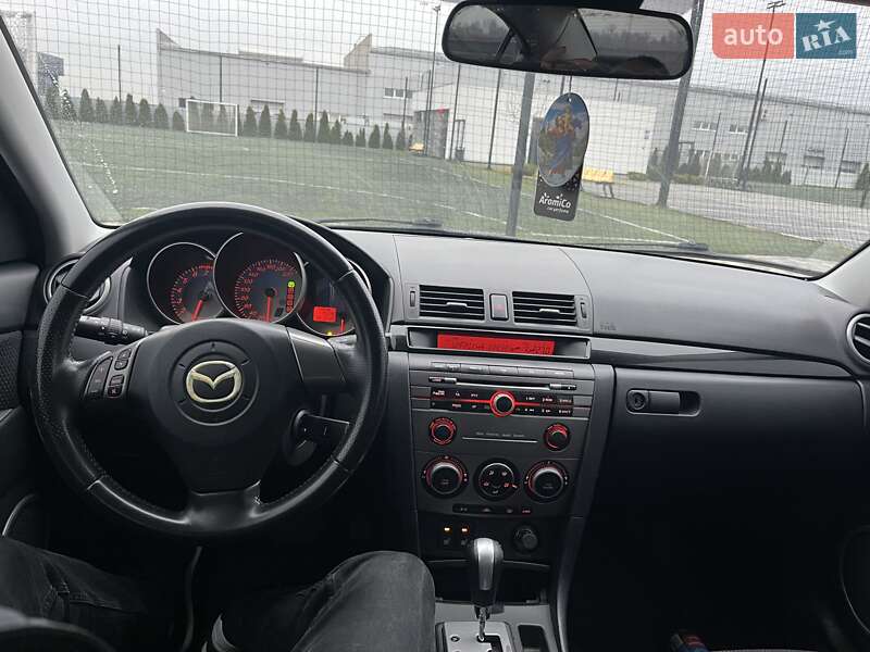 Седан Mazda 3 2007 в Мукачево