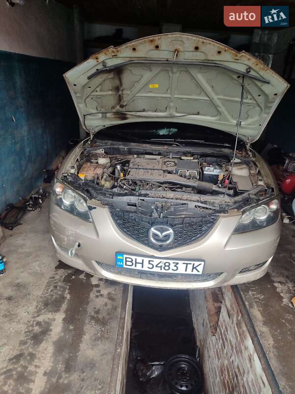 Седан Mazda 3 2005 в Кропивницком