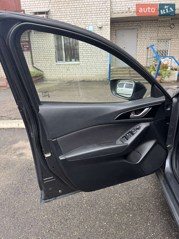 Хэтчбек Mazda 3 2016 в Броварах