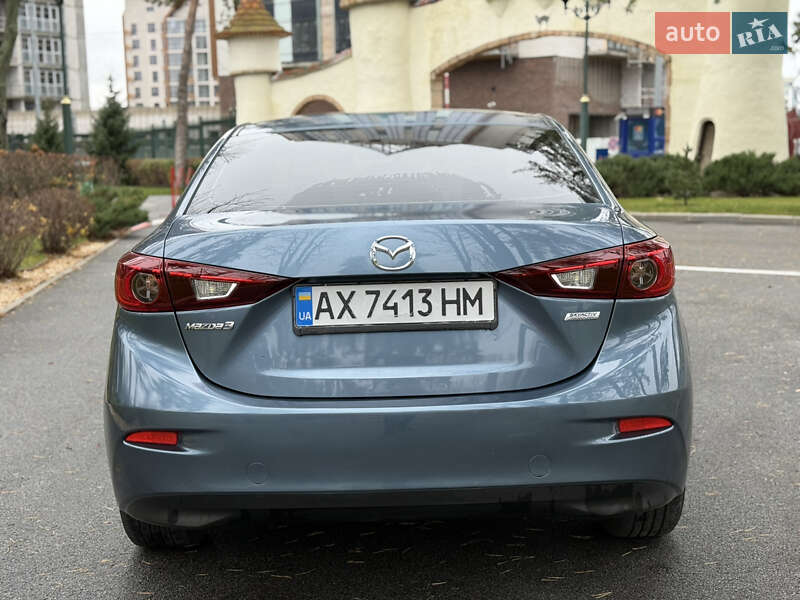 Седан Mazda 3 2014 в Харькове