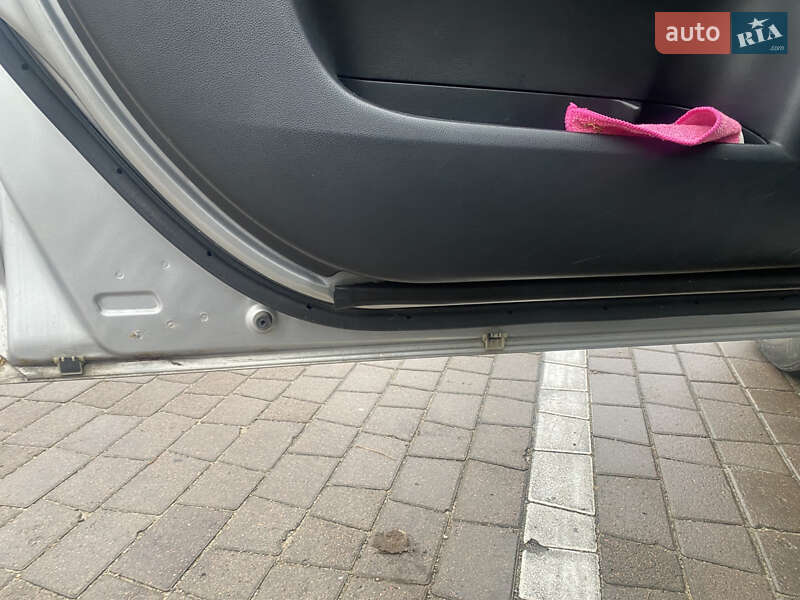 Хетчбек Mazda 3 2006 в Бучі