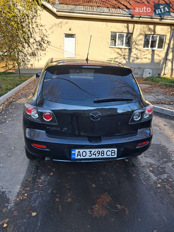 Хэтчбек Mazda 3 2007 в Мукачево