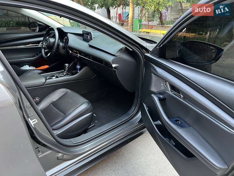 Седан Mazda 3 2020 в Харькове