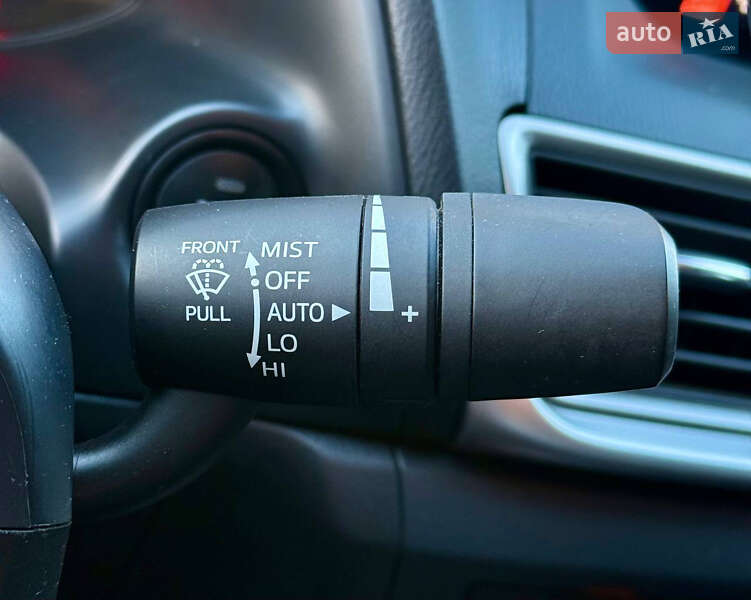 Седан Mazda 3 2017 в Києві фото 21 Седан Mazda 3 2017 в Києві