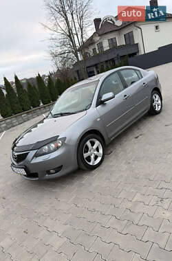 Хэтчбек Mazda 3 2004 в Черновцах