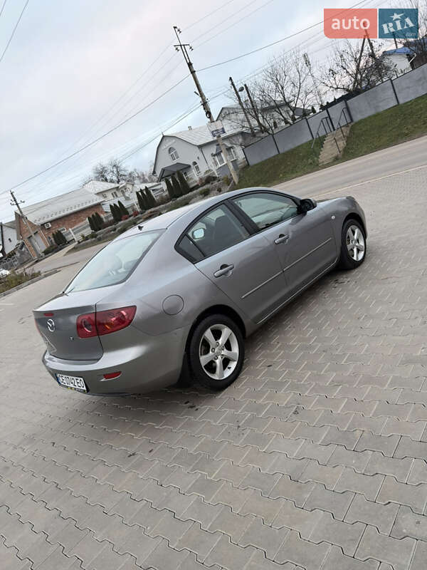 Хэтчбек Mazda 3 2004 в Черновцах