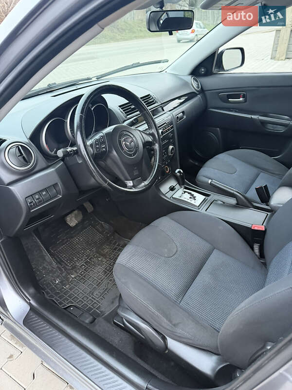 Хэтчбек Mazda 3 2004 в Черновцах