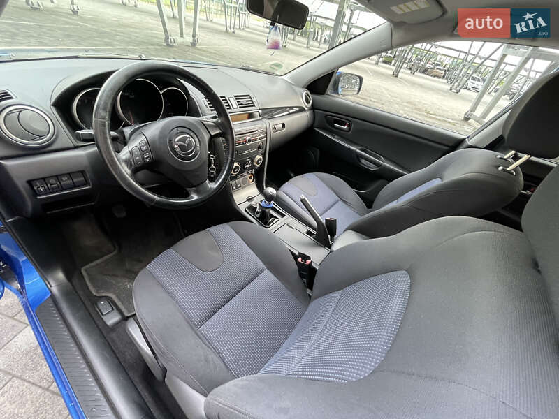 Хетчбек Mazda 3 2005 в Винниках