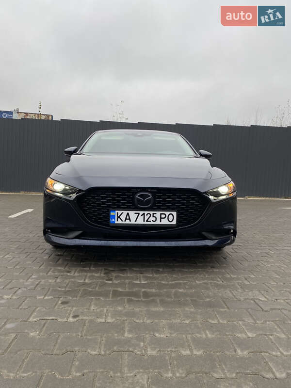 Седан Mazda 3 2019 в Киеве
